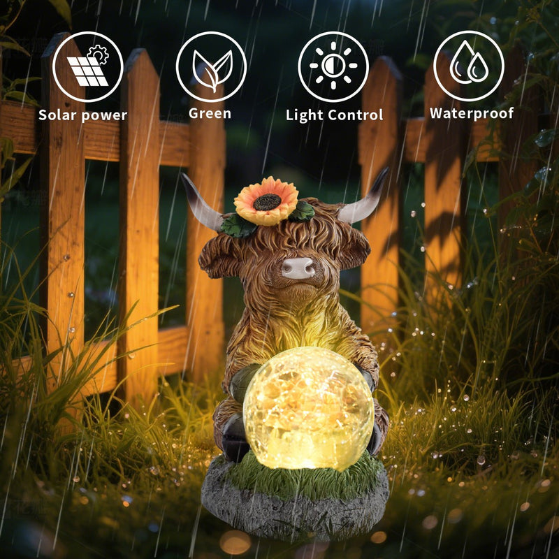 Highland Cattle Solar Lamp Yak Outdoor Garden Courtyard Decoration - Vastura Ag